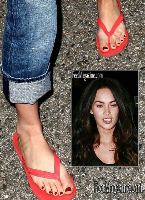 pies megan fox|Pies de megan fox